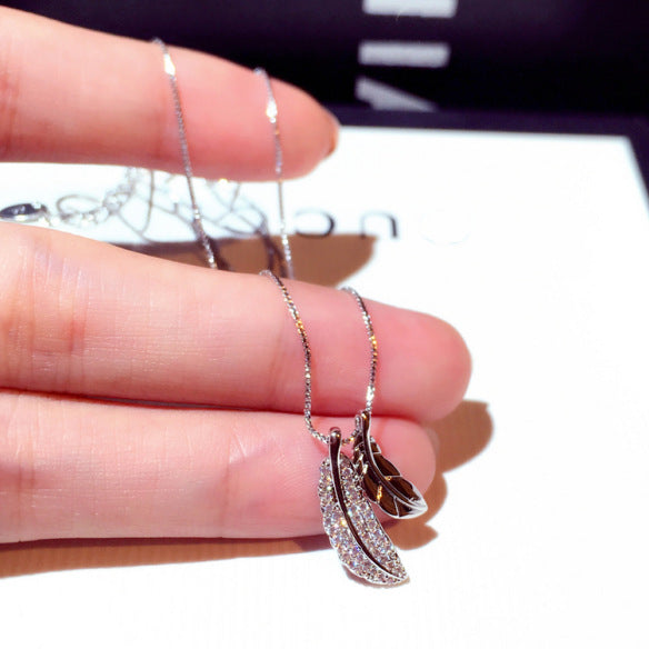 Fashionable Korean Style Leaf Pendant Choker Necklace